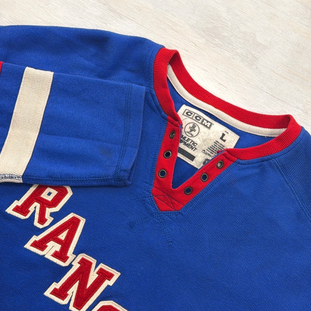 CCM Shirt New York Rangers L Sweater Grommet Neck Blue Red Mens L Long Sleeve